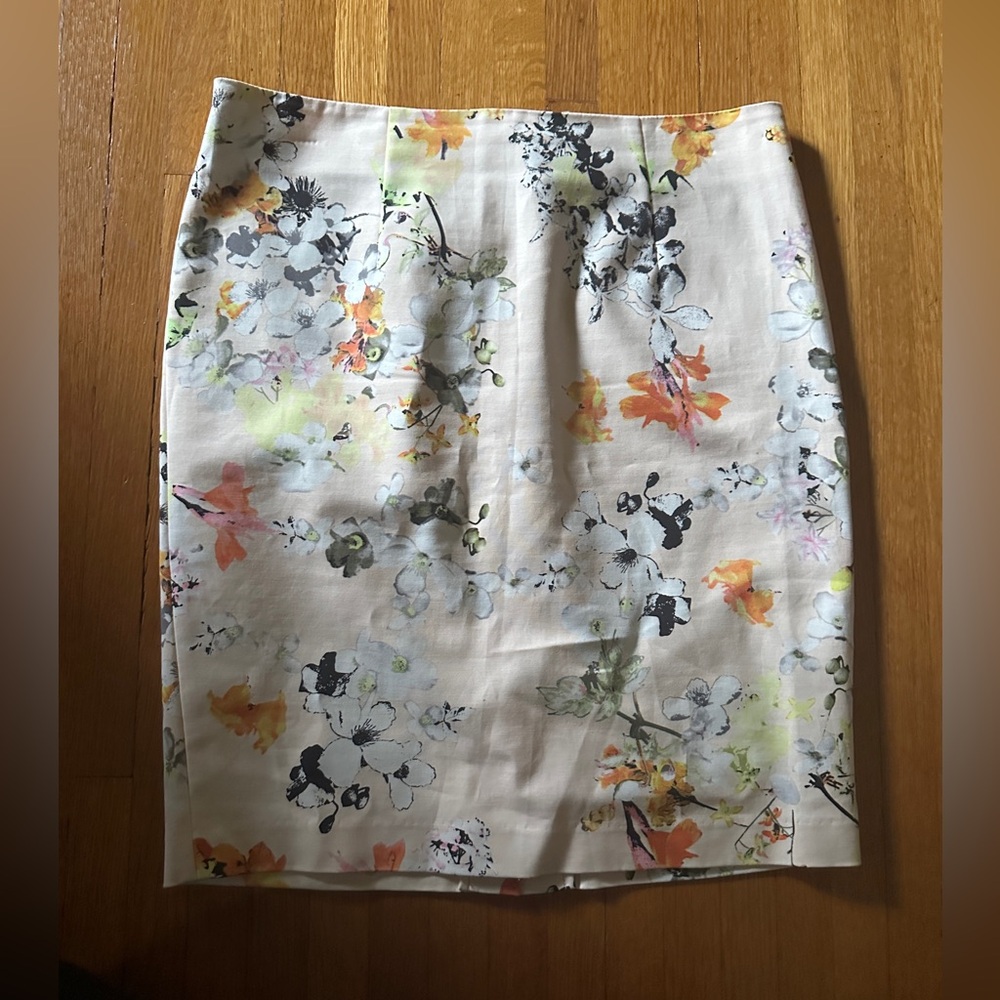 Cynthia Rowley Dahlia Blush/Peach Pencil Skirt, Size 8, NWOT